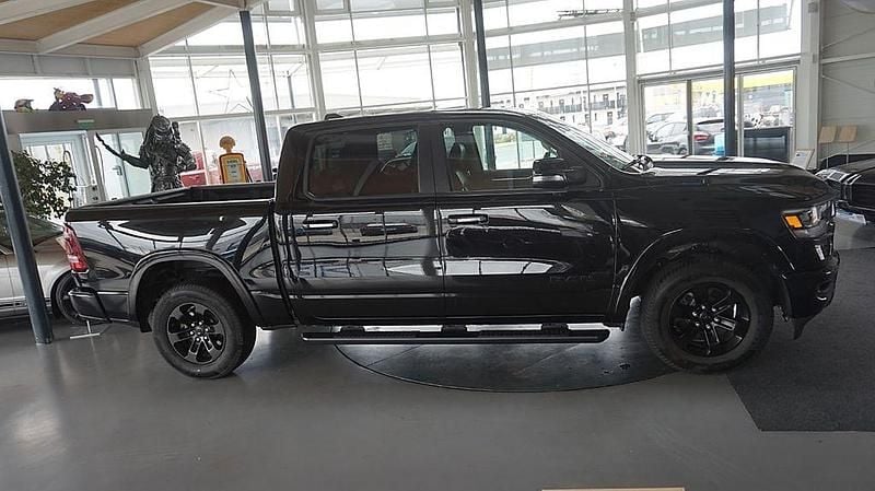 Gebraucht Dodge Ram 401 PS (294 kW) 2022 Schwarz Pickup