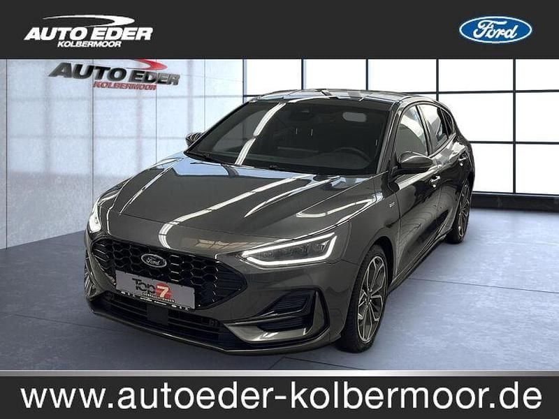 Grau Gebraucht 2023 Ford Focus ST-Line X Limousine | 24.990 € (Fairer Preis) - Bild 1/4