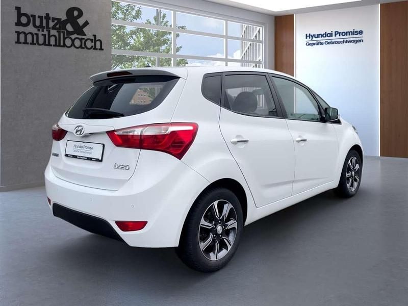 Gebraucht Hyundai ix20 YES! 90 PS (66 kW) 2017 Weiß Kleinwagen