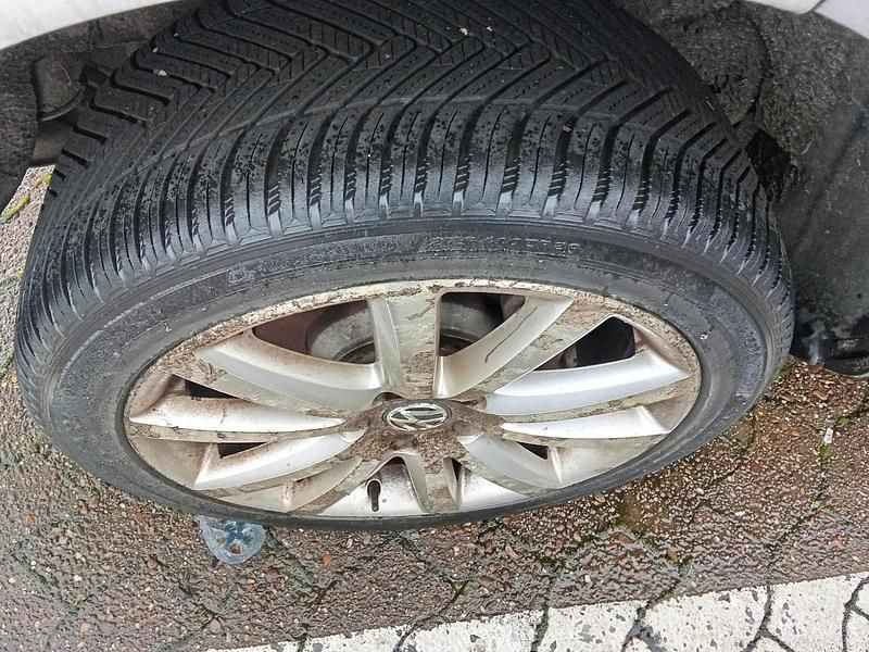 Gebraucht VW Touareg 229 PS (168 kW) 2006 Silber SUV