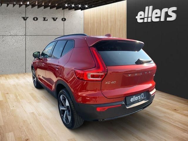 Gebraucht Volvo XC40 Plus 163 PS (119 kW) 2025 Rot SUV