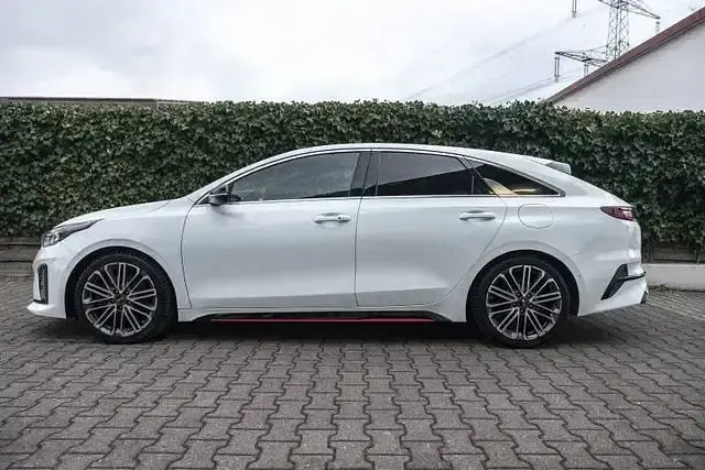 Second-hand Kia ProCeed GT Comfort 350 CP (257 kW) 2019 Alb Hatchback