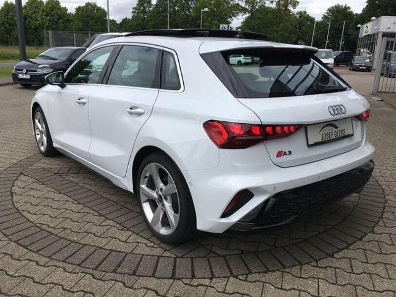 Gebraucht Audi A3 S-Line 150 PS (110 kW) 2024 Andere Limousine