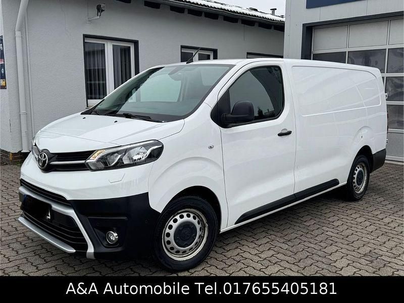 Gebraucht Toyota Proace 122 PS (89 kW) 2020 Weiß Van / Kleinbus