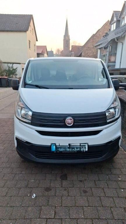 Gebraucht Fiat Talento 145 PS (106 kW) 2019 Weiß Van / Kleinbus