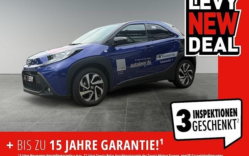 Blau Gebraucht 2025 Toyota Aygo Kleinwagen | 18.749 € (Fairer Preis) - Bild 1/4