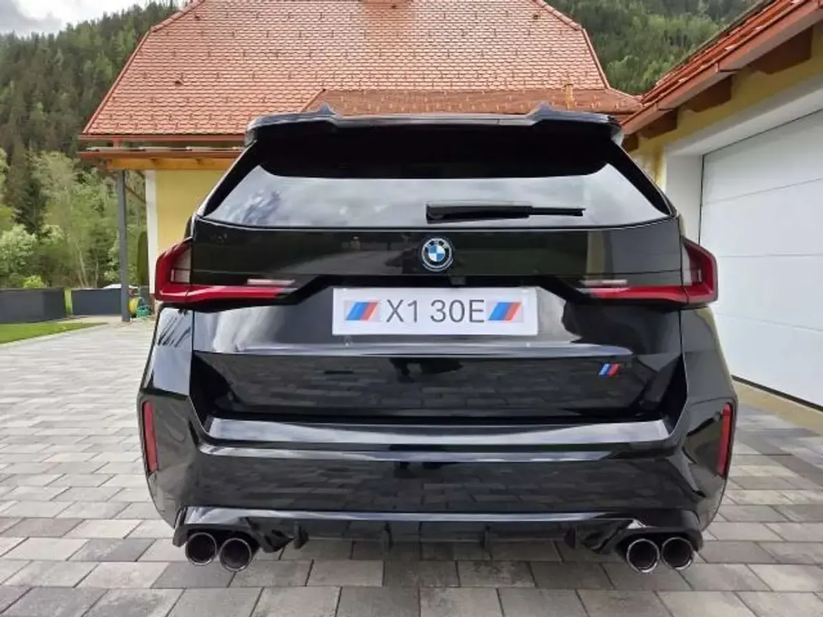 Gebraucht BMW X1 M Sport 150 PS (110 kW) 2024 Schwarz SUV
