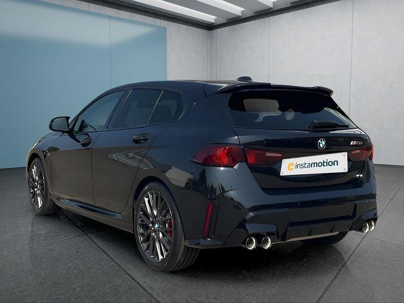 Neu BMW 135 300 PS (220 kW) 2025 Schwarz Kleinwagen