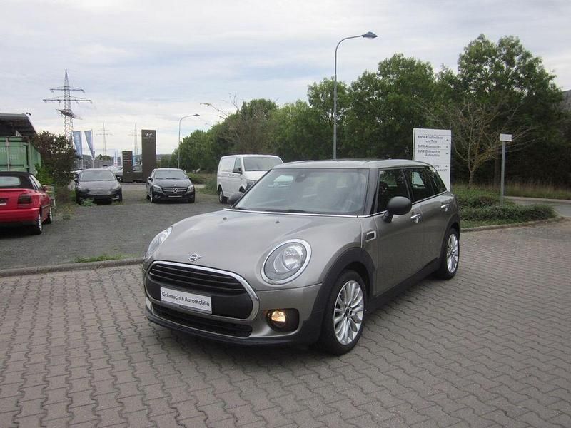 Grau Gebraucht 2019 Mini One Clubman Sport Kombi | 16.890 € (Fairer Preis) - Bild 1/4