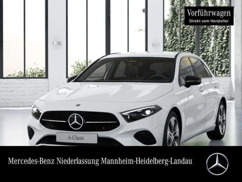 Weiß Gebraucht 2025 Mercedes A200 Progressive Limousine | 32.990 € (Etwas zu teuer) - Bild 1/4