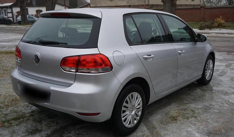 Gebraucht VW Golf VI 86 PS (63 kW) 2011 Silber Kleinwagen