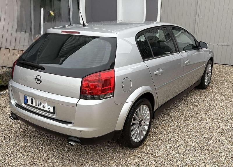 Gebraucht Opel Signum 155 PS (114 kW) 2005 Silber Kleinwagen