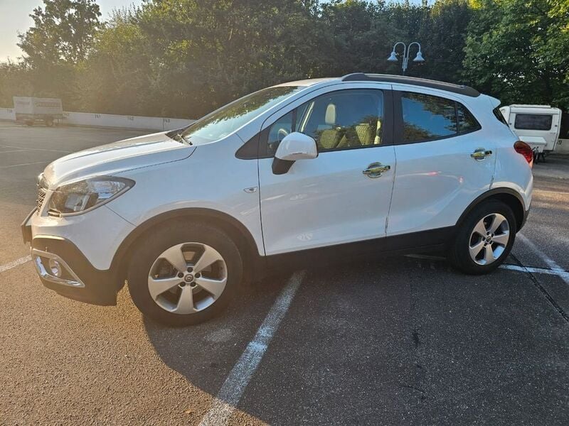 Weiß Gebraucht 2015 Opel Mokka Edition SUV | 12.780 € (Fairer Preis) - Bild 1/4