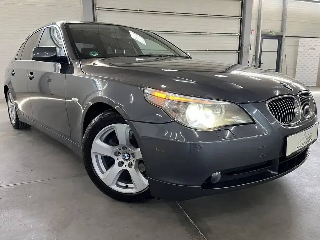 Second-hand BMW 523 177 CP (130 kW) 2006 Gri Berlinǎ