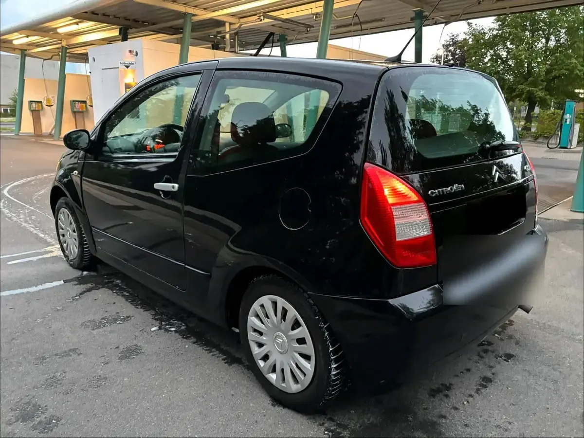 Gebraucht Citroën C2 68 PS (50 kW) 2008 Schwarz Kleinwagen