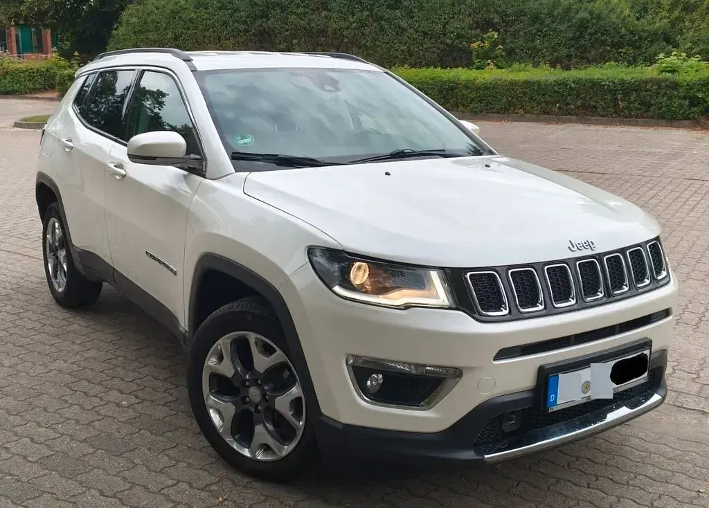 Gebraucht Jeep Compass Limited 170 PS (125 kW) 2017 Weiß SUV