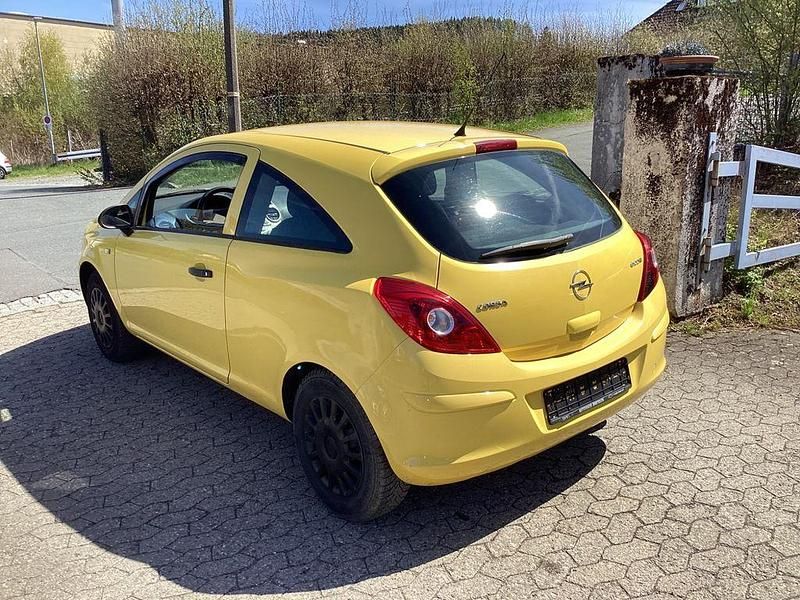 Gebraucht Opel Corsa Edition 60 PS (44 kW) 2009 Kleinwagen