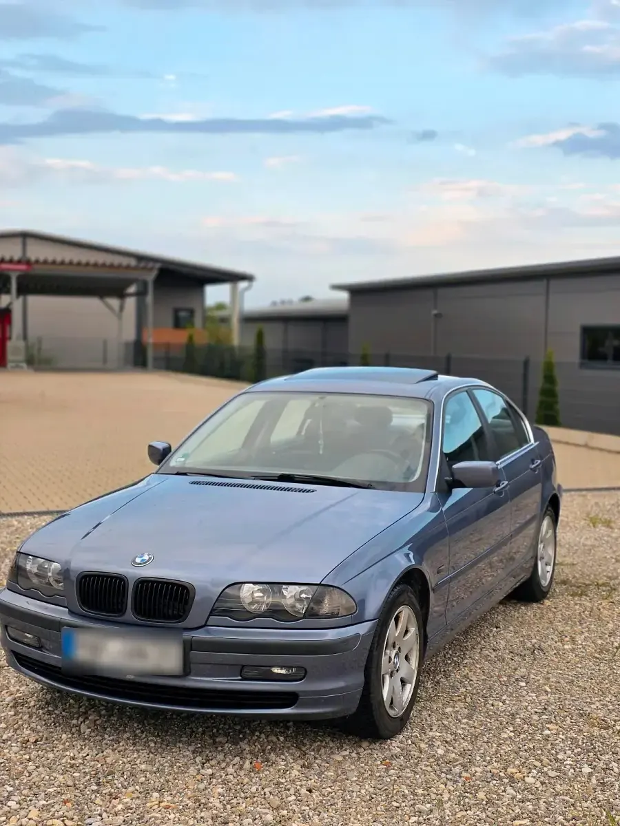 Gebraucht BMW 323 170 PS (125 kW) 1999 Limousine