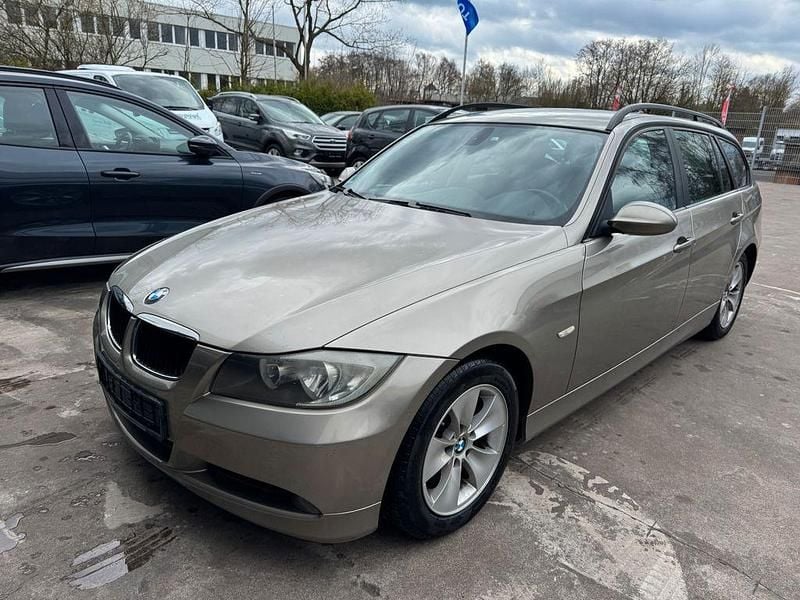 Gebraucht BMW 320 Advantage 163 PS (119 kW) 2007 Grau Kombi