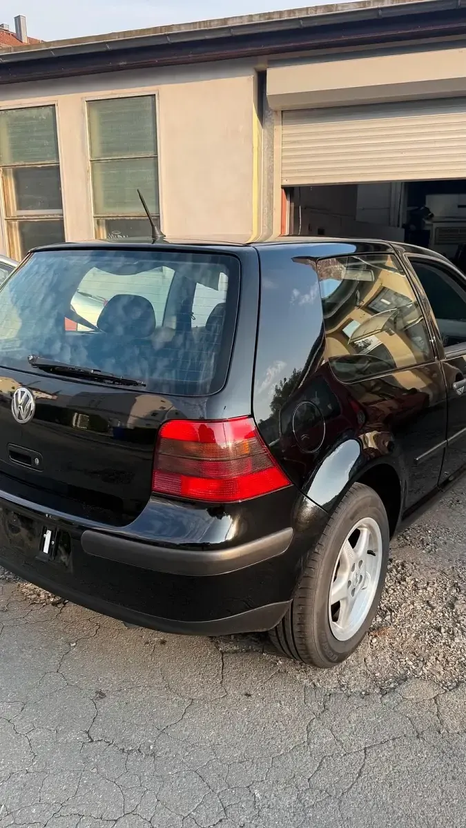 Gebraucht VW Golf IV 75 PS (55 kW) 2003 Schwarz Limousine