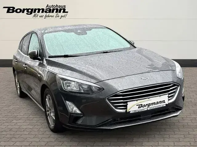 Używany Ford Focus Active X 125 KM (91 kW) 2021 Szary Sedan/Limuzyna