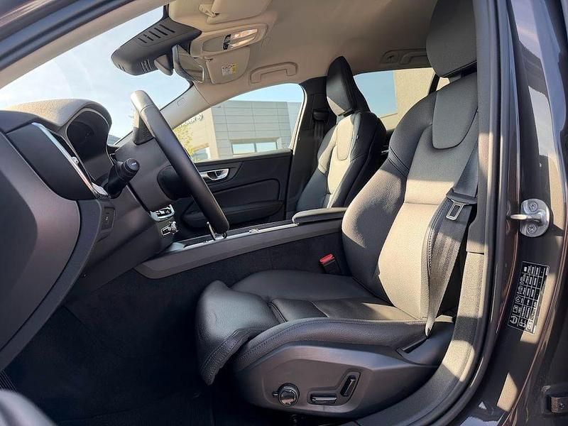 Occasion Volvo V60 Plus 197 ch (144 kW) 2025 Gris Break