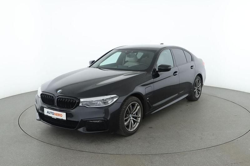 Schwarz Gebraucht 2019 BMW 530e M Sport Limousine | 28.920 € (Etwas zu teuer) - Bild 1/3