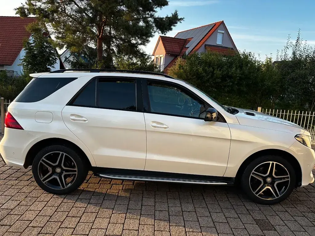 Gebraucht Mercedes GLE350 AMG line 258 PS (189 kW) 2016 Weiß SUV