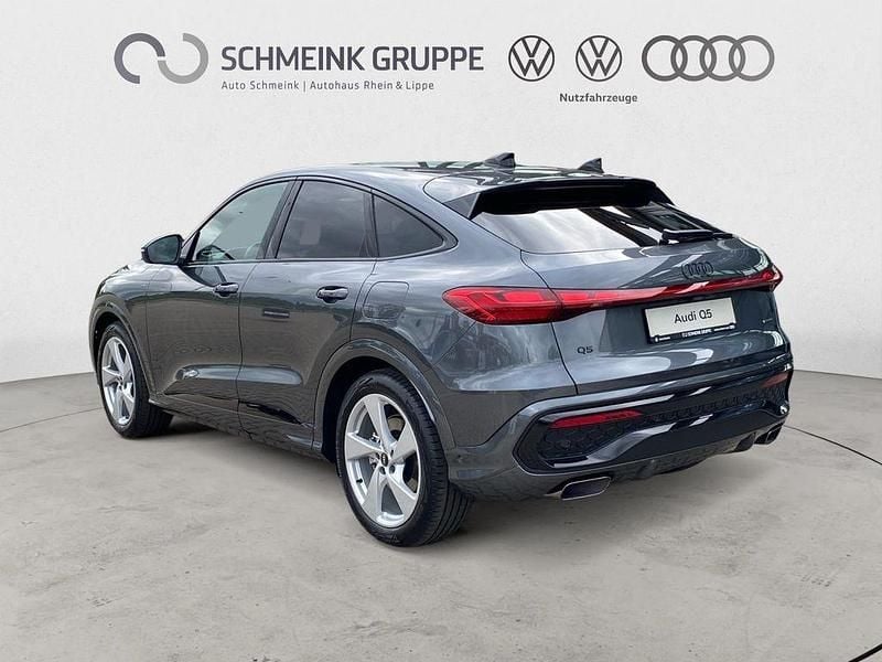 Neu Audi Q5 Sportback Sport 299 PS (219 kW) 2026 Grau SUV