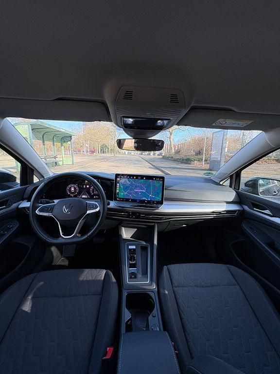 Gebraucht VW Golf VIII 116 PS (85 kW) 2024 Schwarz Limousine