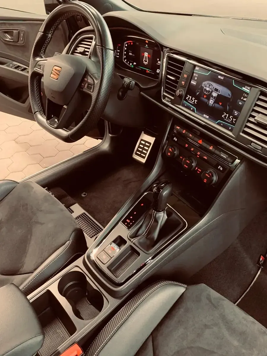 Gebraucht Cupra Leon 300 PS (220 kW) 2019 Schwarz Kombi