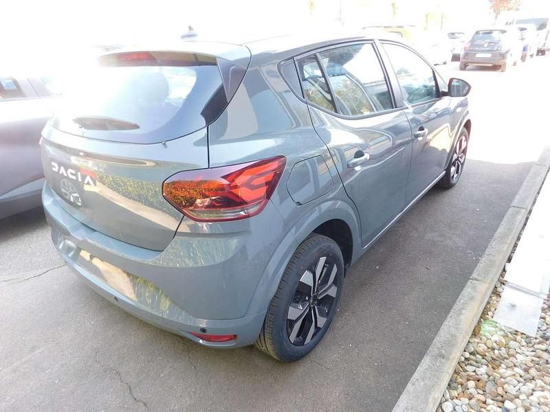 Neu Dacia Sandero Expression 91 PS (66 kW) 2025 Grau Kleinwagen