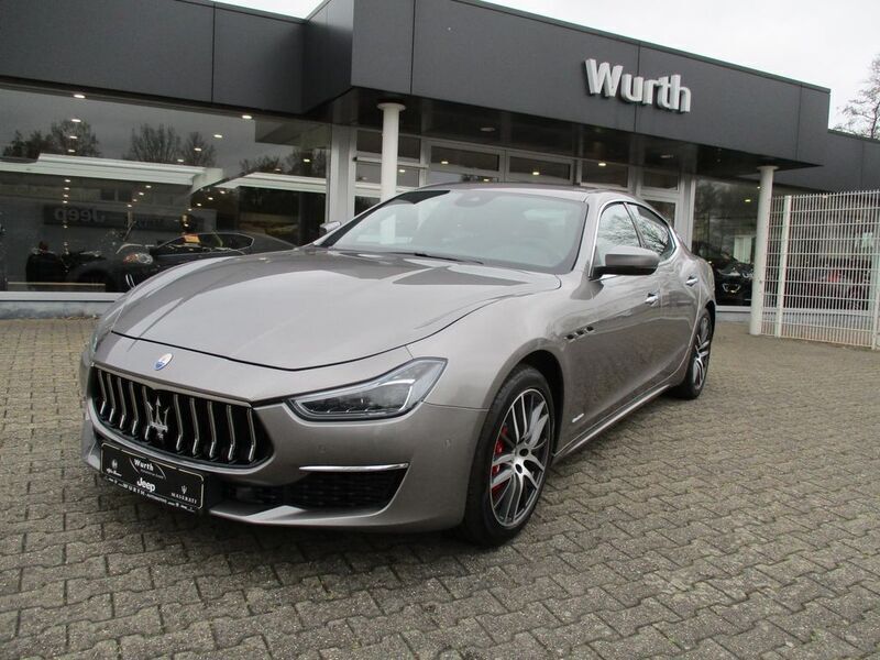 Grau Gebraucht 2021 Maserati Ghibli GranLusso Coupé | 45.950 € (Guter Preis) - Bild 1/4