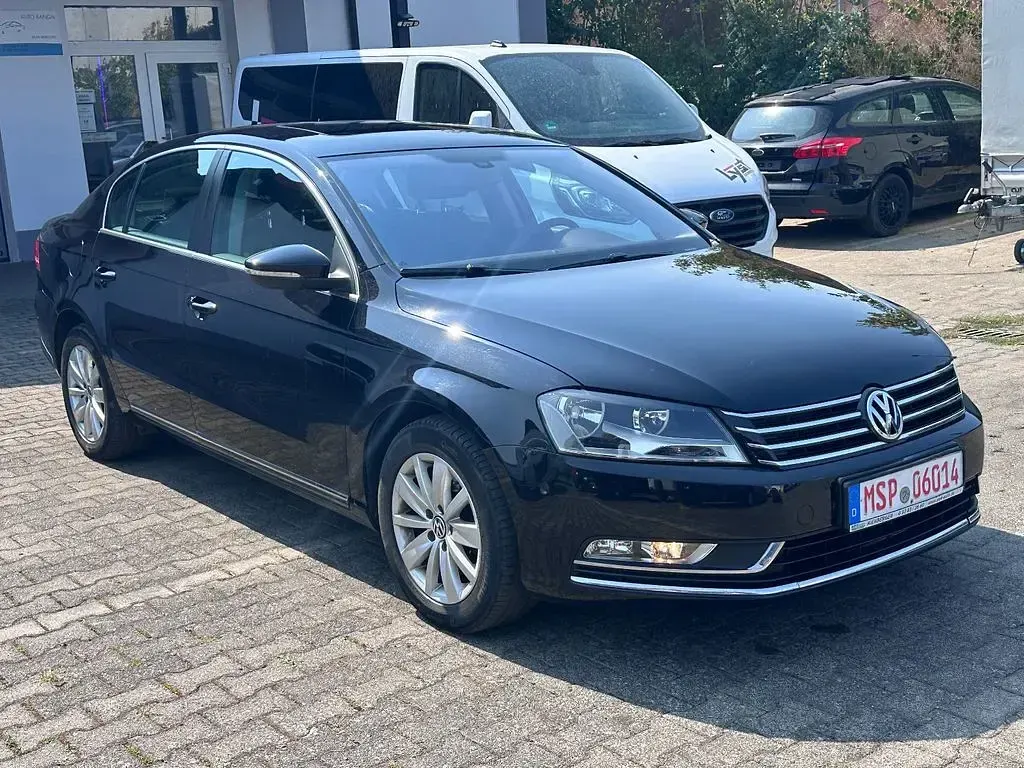 Gebraucht VW Passat Exclusive 122 PS (89 kW) 2012 Schwarz Limousine