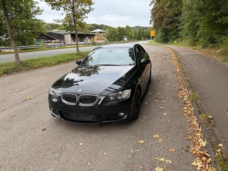 Schwarz Gebraucht 2008 BMW 335 Coupé | 9.800 € (Superpreis) - Bild 1/4