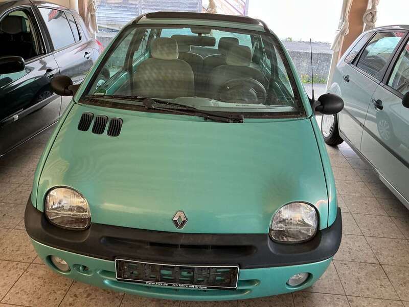 Grün Gebraucht 2000 Renault Twingo Kleinwagen | 1.100 € (Fairer Preis) - Bild 1/4