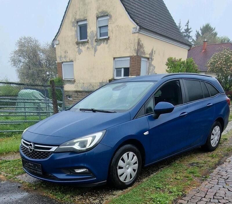 Blau Gebraucht 2018 Opel Astra Kombi | 4.990 € (Superpreis) - Bild 1/4