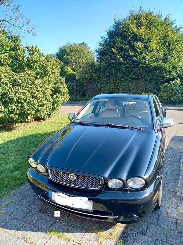 Schwarz Gebraucht 2007 Jaguar X-type Limousine | 5.800 € (Teuer) - Bild 1/4