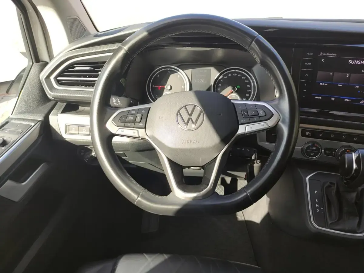 Gebraucht VW Multivan Comfortline 204 PS (150 kW) 2021 Candyweiß Van / Kleinbus