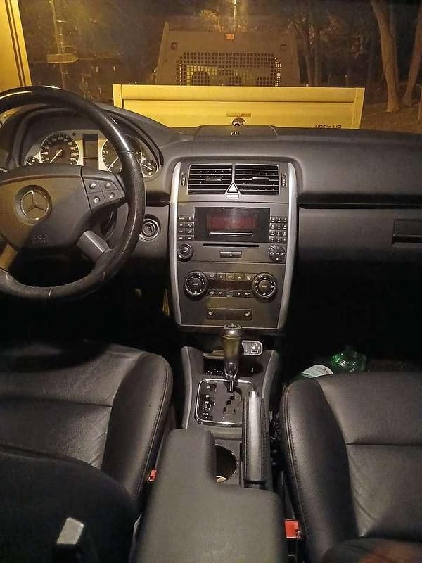 Gebraucht Mercedes B200 140 PS (102 kW) 2006 Van / Kleinbus
