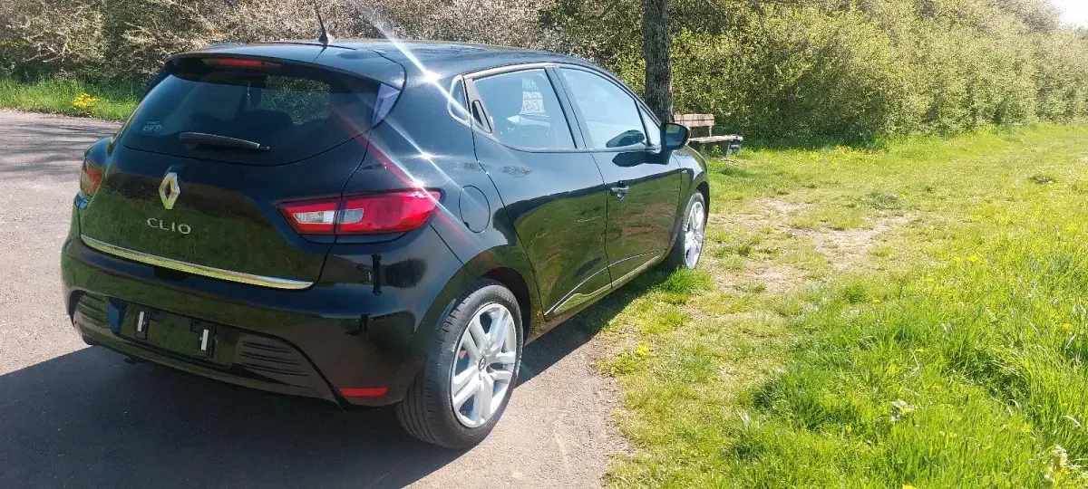 Gebraucht Renault Clio 73 PS (53 kW) 2017 Schwarz Kleinwagen