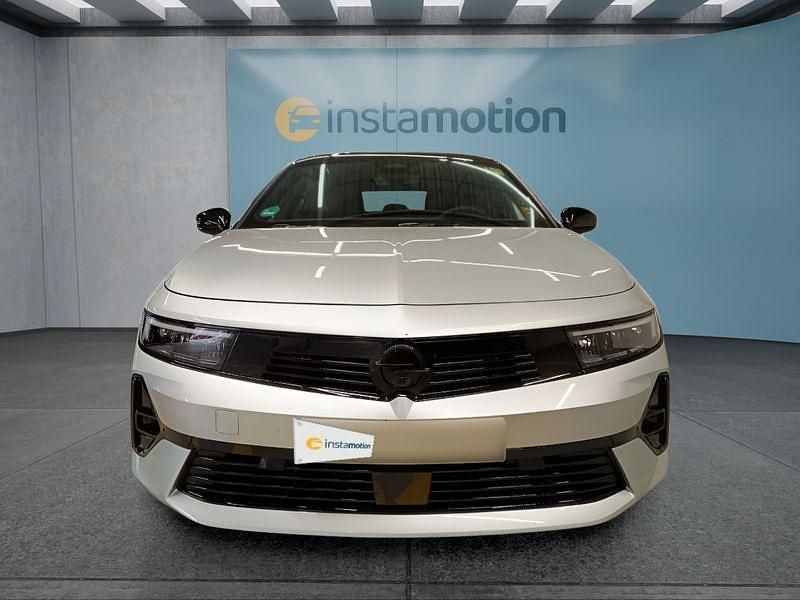 Używany Opel Astra 131 KM (96 kW) 2025 Szary Sedan/Limuzyna