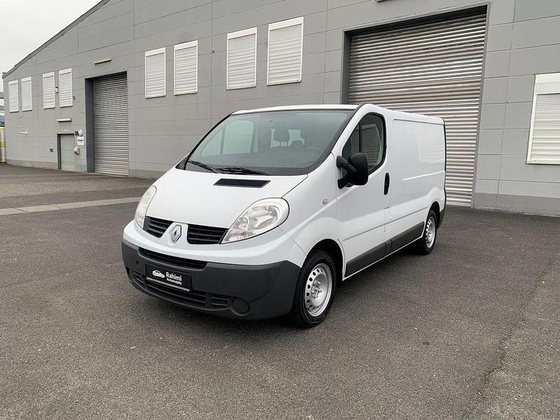 Weiß Gebraucht 2008 Renault Trafic Van / Kleinbus | 4.998 € (Fairer Preis) - Bild 1/4