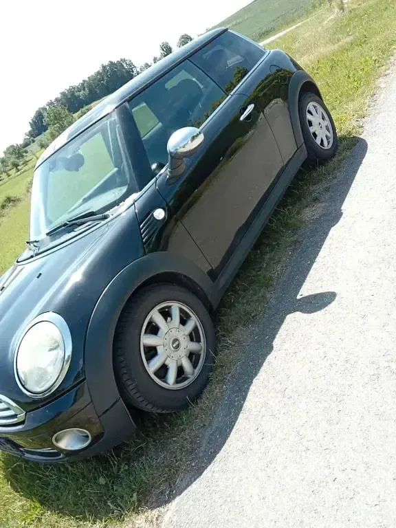 Gebraucht Mini ONE 95 PS (69 kW) 2009 Schwarz Kleinwagen