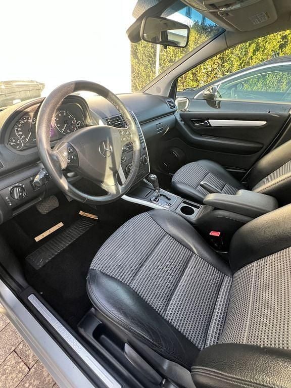 Gebraucht Mercedes A200 Elegance 136 PS (100 kW) 2005 Silber Van / Kleinbus