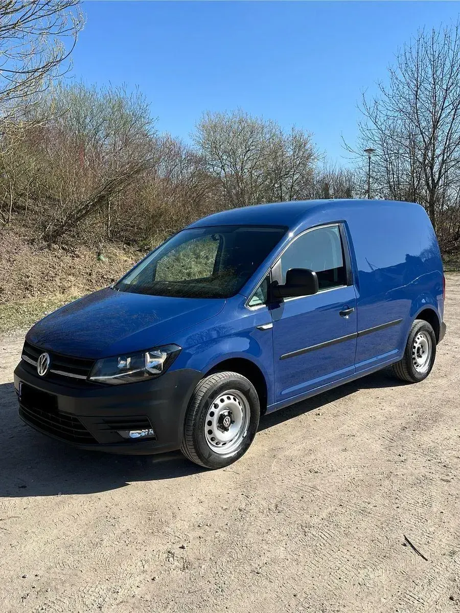 Używany VW Caddy 102 KM (75 kW) 2016 Niebieski Minivan