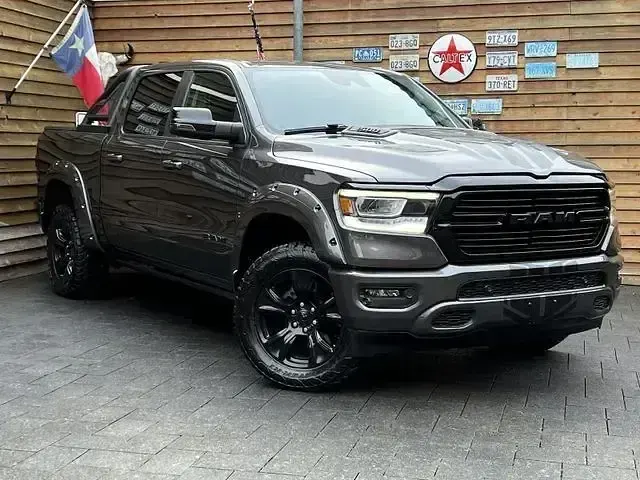 Second-hand Dodge Ram 401 CP (294 kW) 2022 Gri Pickup