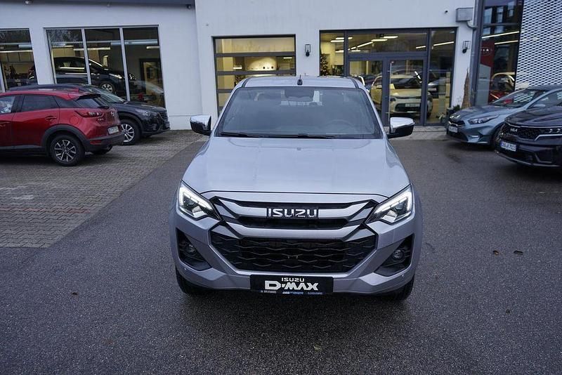 Neu Isuzu D-Max 163 PS (119 kW) 2025 Silber Pickup