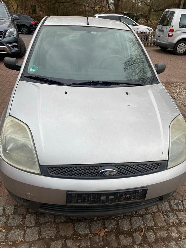 Gebraucht Ford Fiesta 70 PS (51 kW) 2003 Grau Kleinwagen