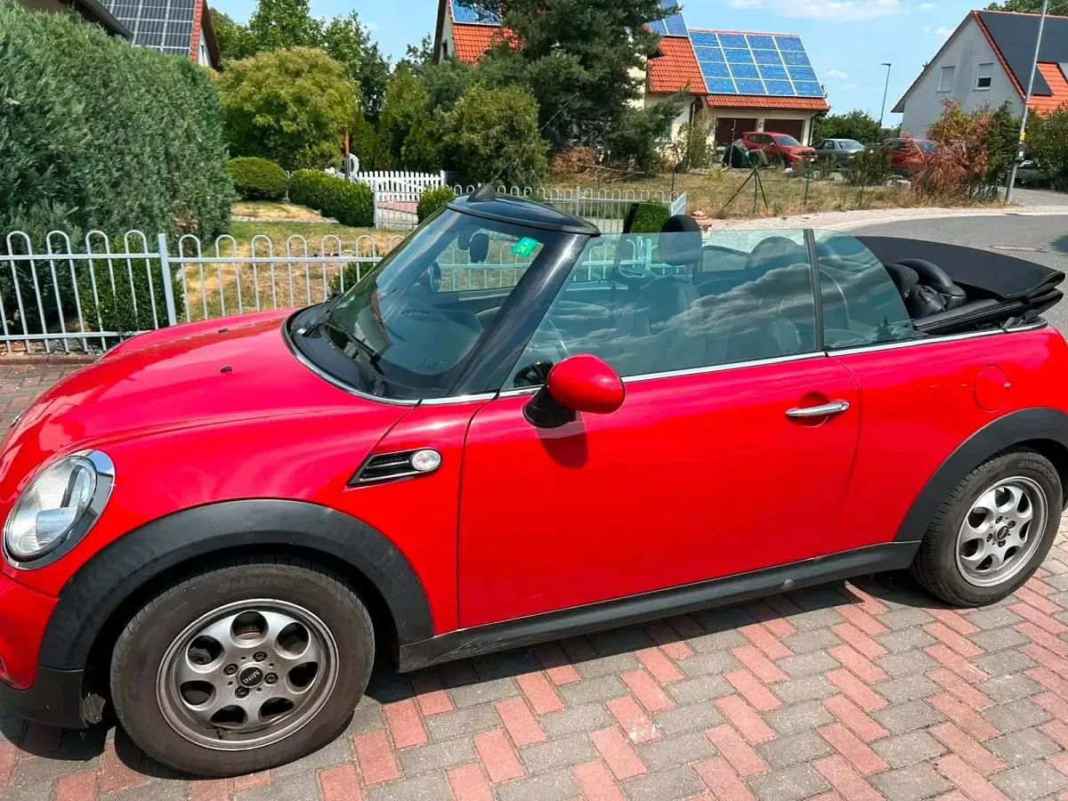 Gebraucht Mini Cooper D Cabriolet 111 PS (81 kW) 2014 Rot Cabrio